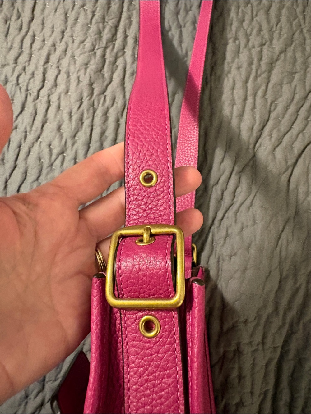 EUC Coach Emery Crossbody in pebbled leather - Picture 12 of 13